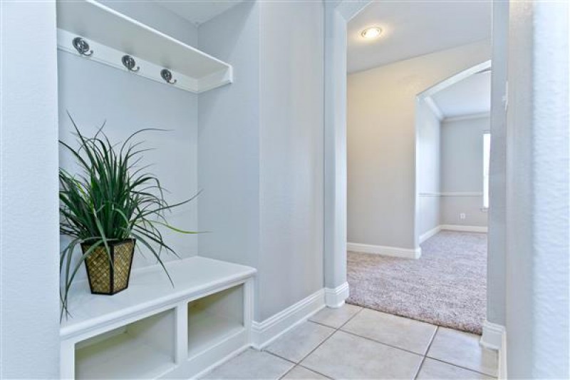    Mudroom 