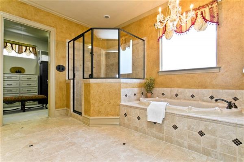    Master Bath 