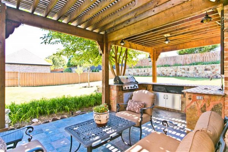    Outdoor Kitchen 