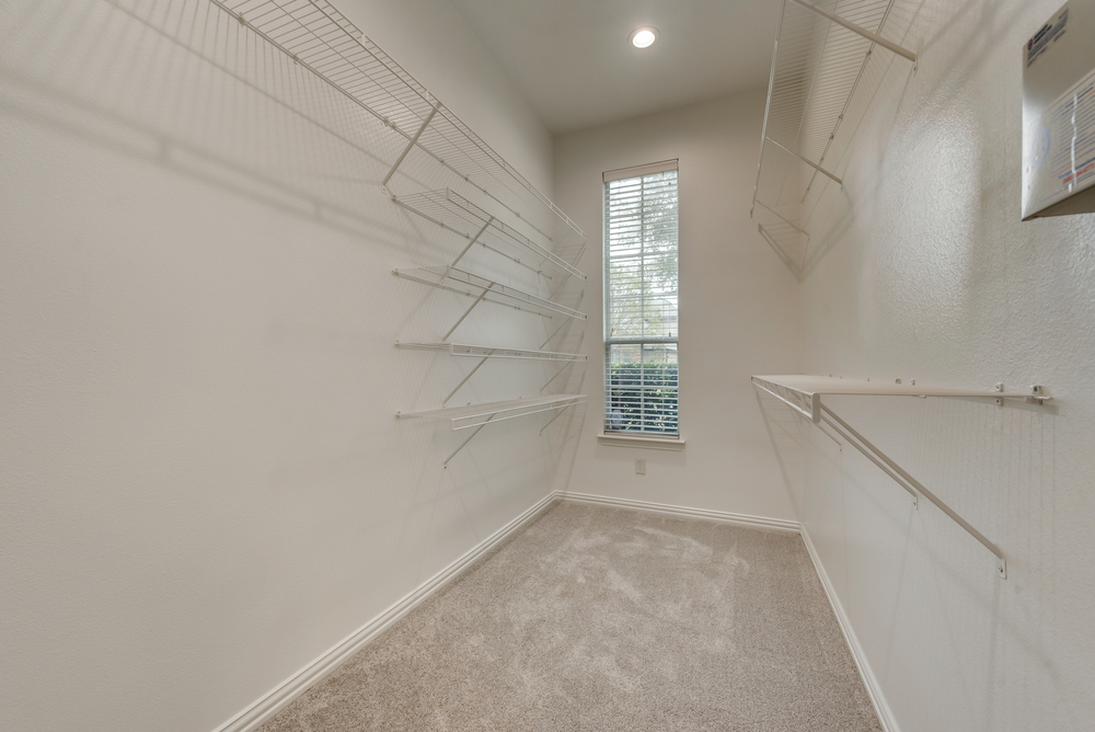    Spacious Master Walk In Closet 