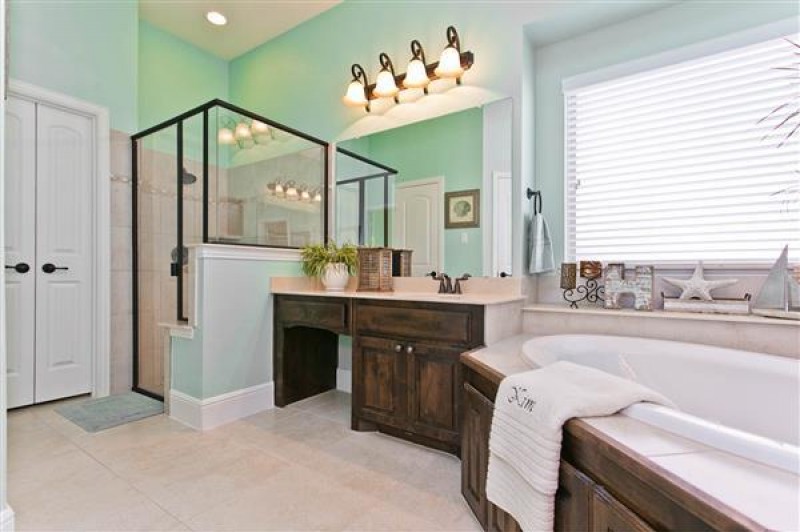    Master Bath 