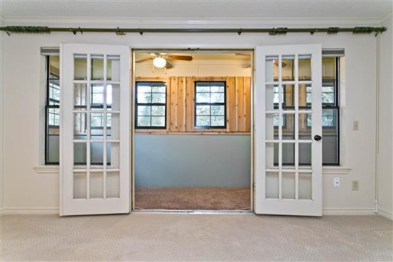    Master Suite Sunroom 