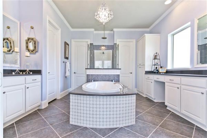    Master Bath 