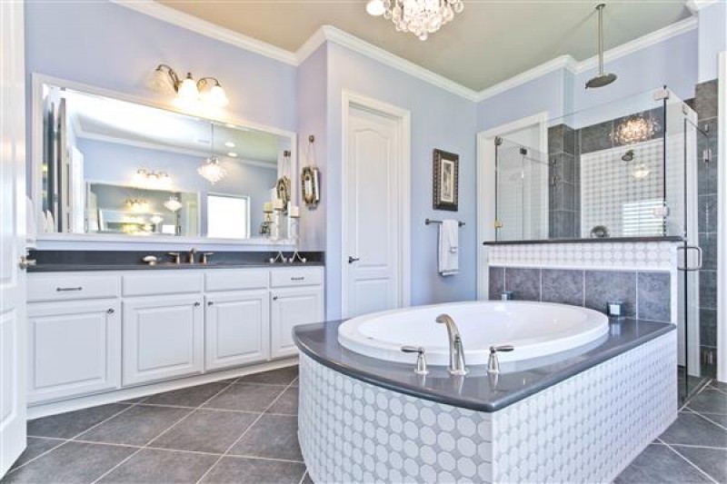    Master Bath 