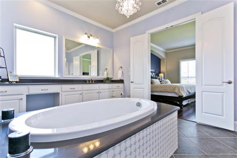    Master Bath 