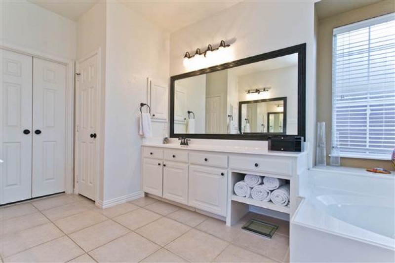    Master Bath 