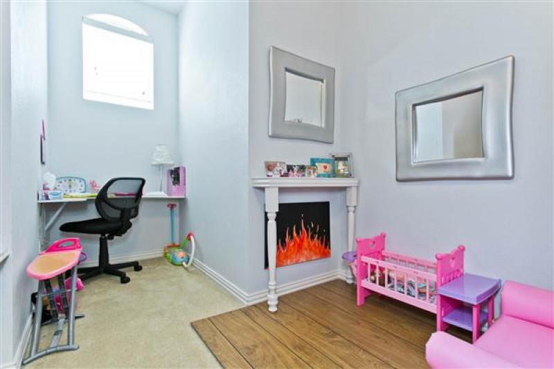    Bedroom or Playroom 