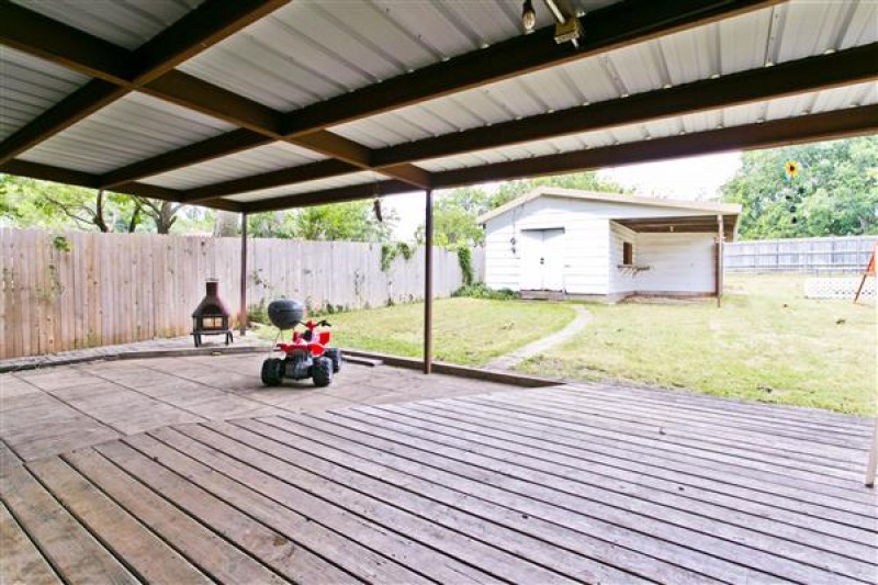    Covered Deck  Patio 