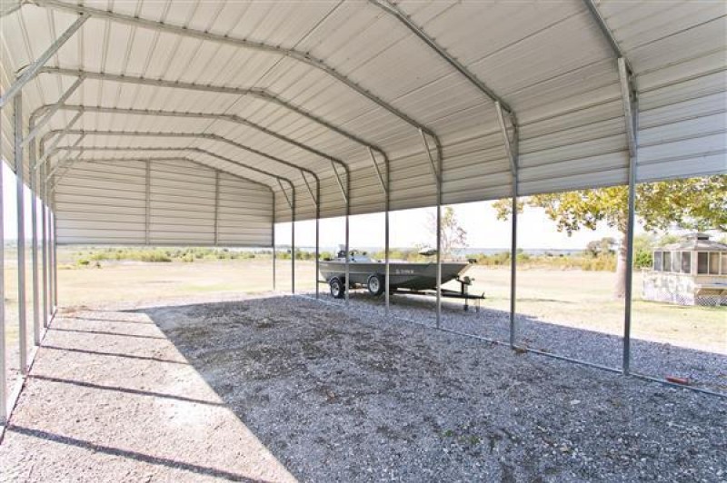    Covered RV Port 