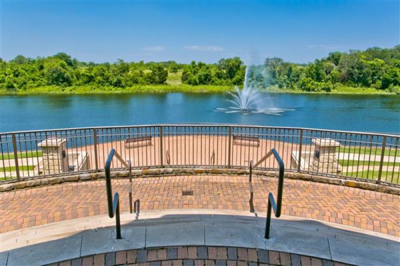    Walking Path  Pond 