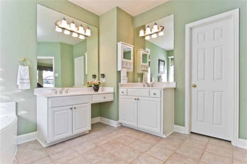    Master Bath 