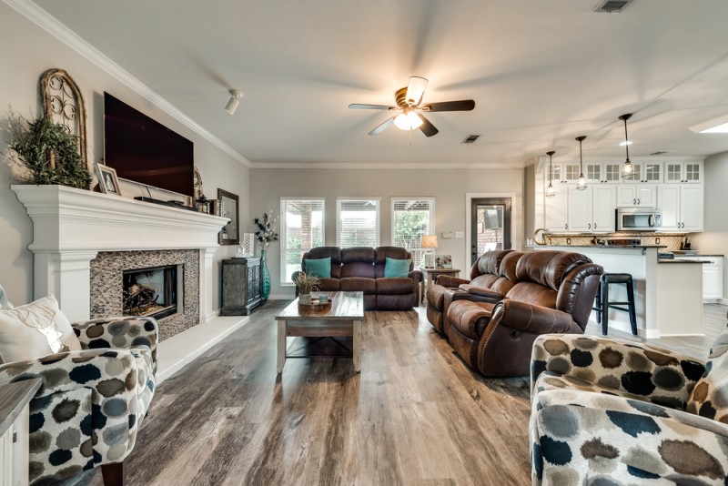    Inviting Family Room 