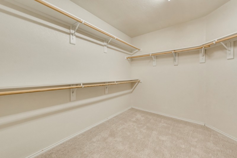    Large Walk In Closet 