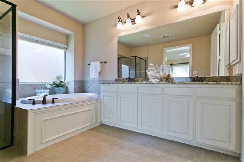    Master Bath 