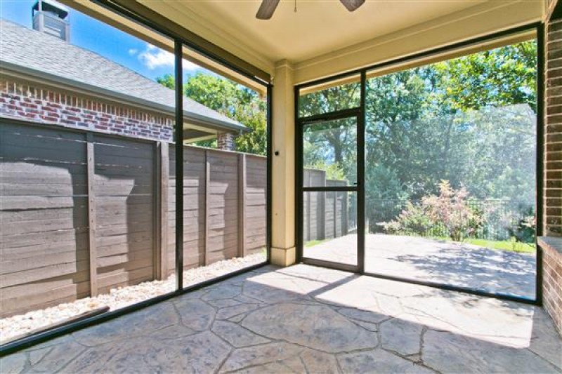    Screened Porch 