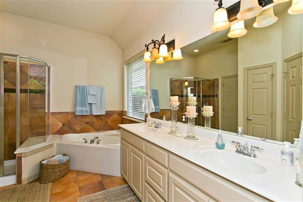    Master Bath 