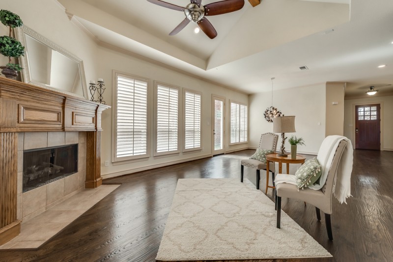    Family Room with Gas Fireplace 