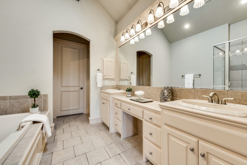    Master Bathroom with Molding Cased Window 