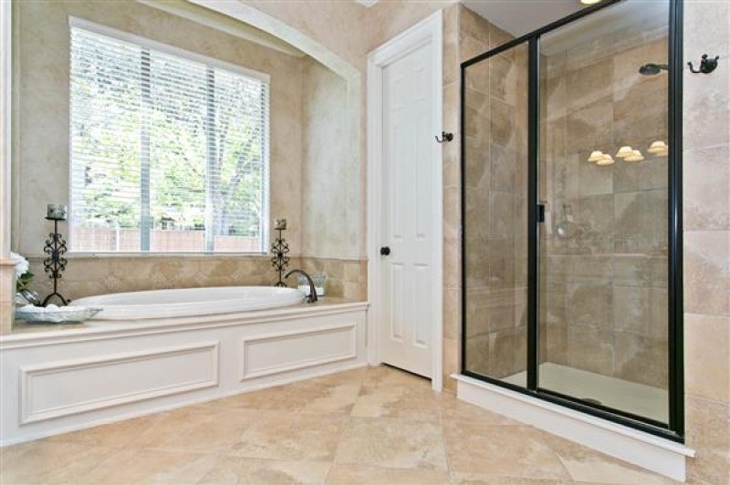    Master Bath 