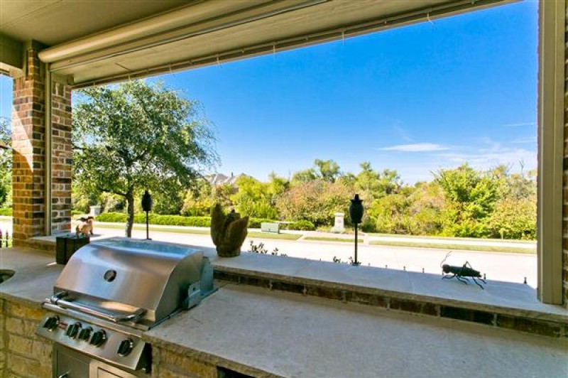    Outdoor Kitchen 