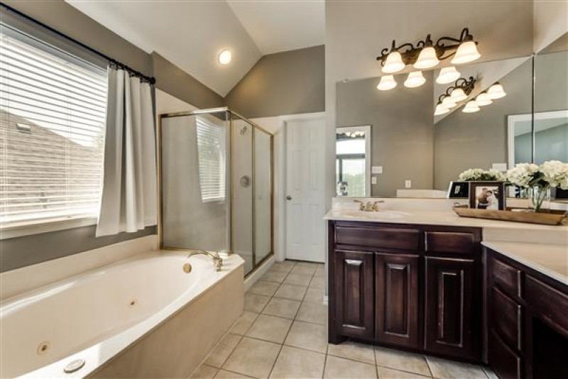    Master Bath 