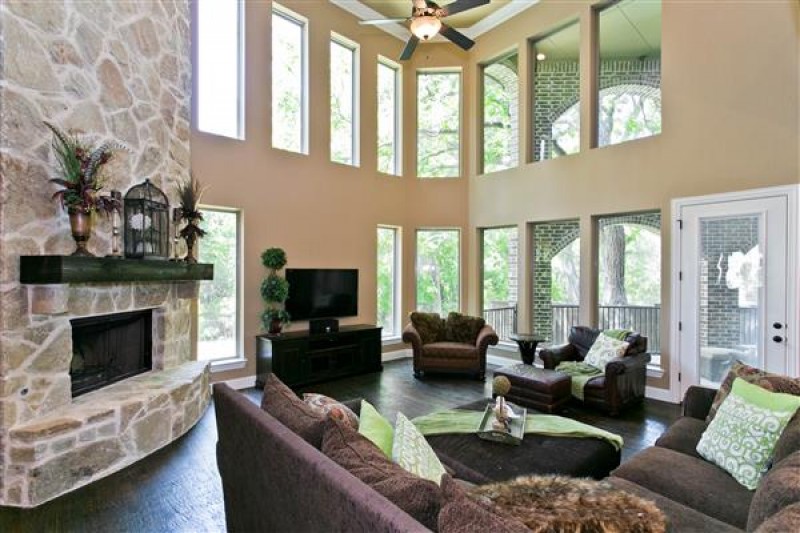    Stunning Family Room 