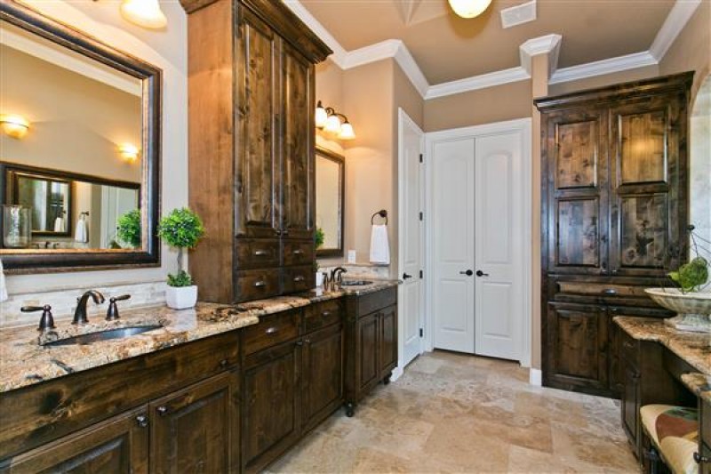    Master Bath 