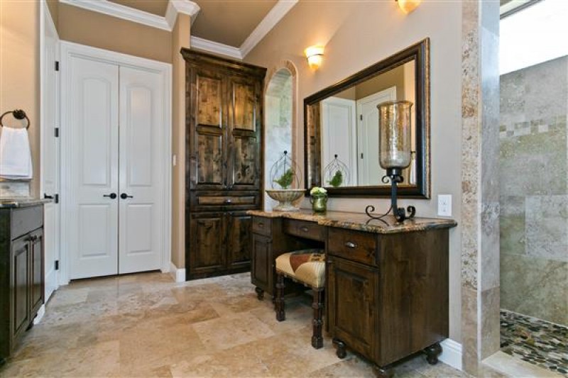    Master Bath 