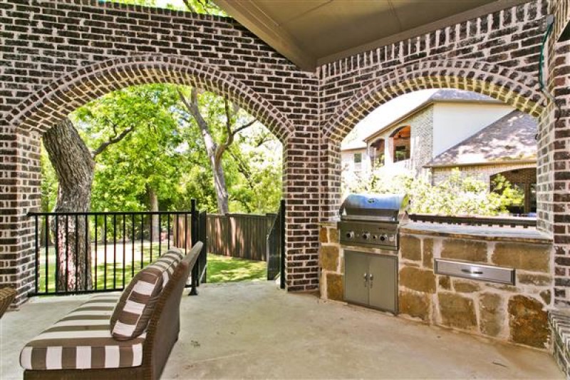    Outdoor Kitchen 