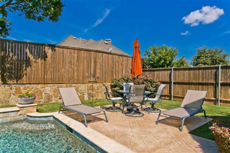    Extended Patio  Eating Area 