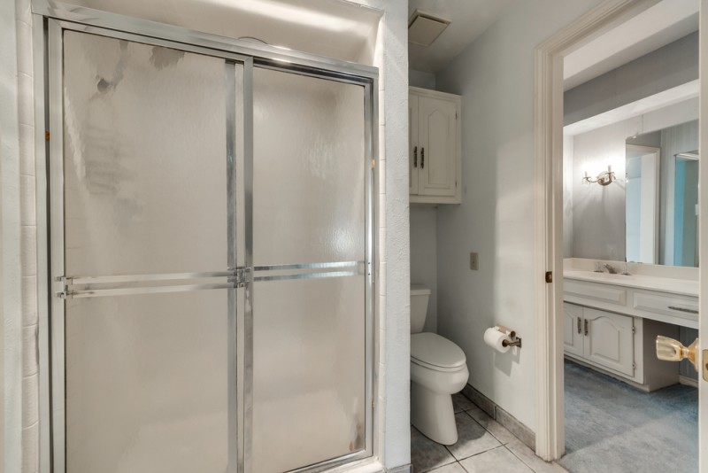    Master Bathroom with Soaker Tub and Separate Shower 
