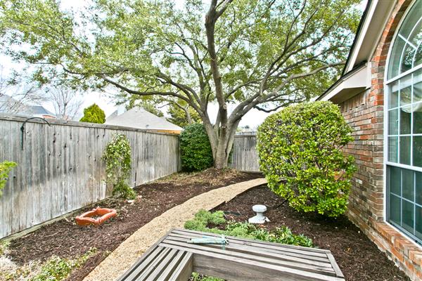     Landscaped Yard 