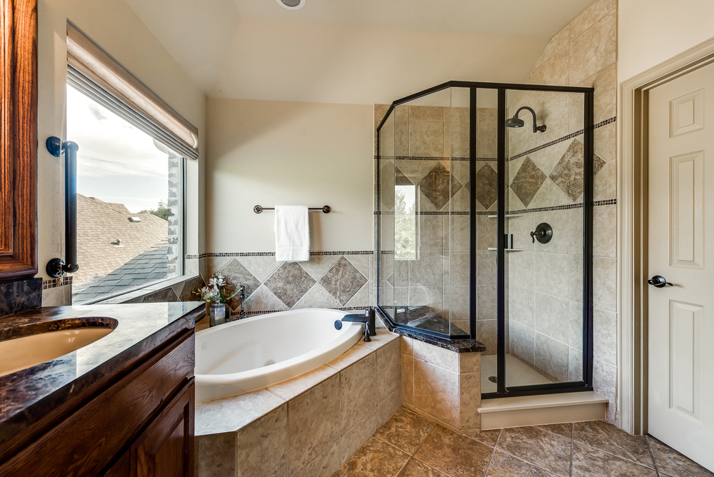     nd Master Bathroom 