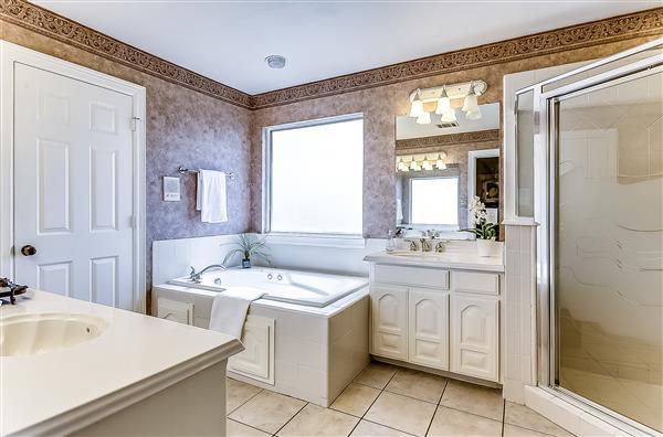    Master Bath 