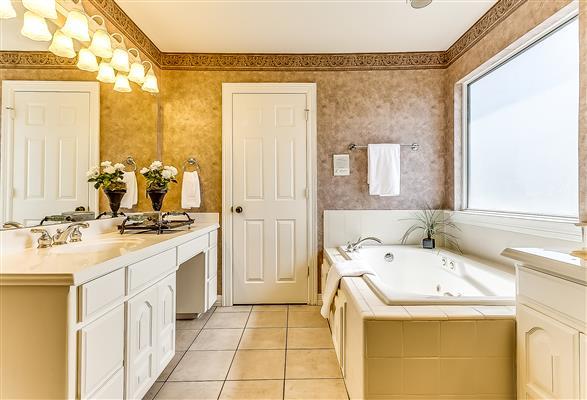    Master Bath 