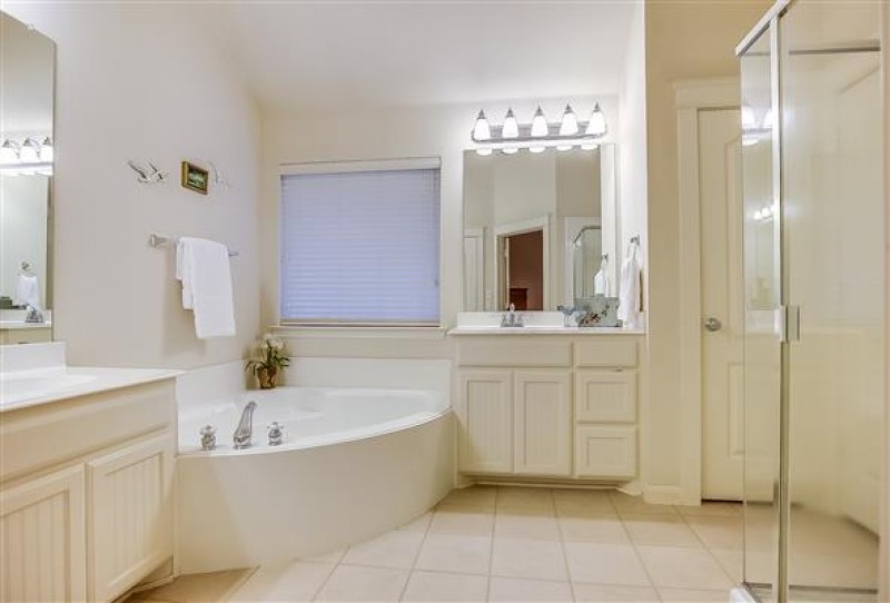    Master Bath 