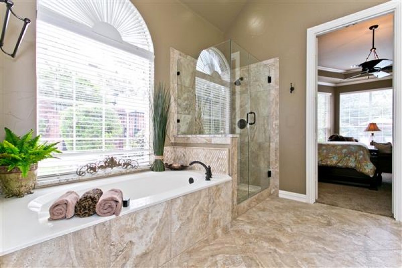    Master Bath 