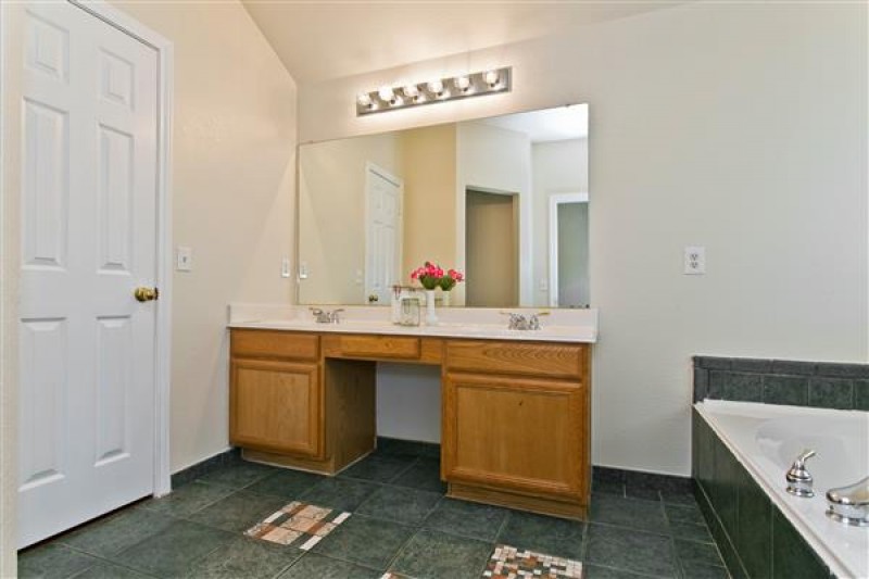    Master Bath 