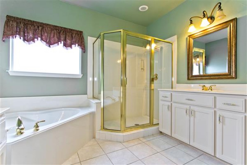    Master Bath 