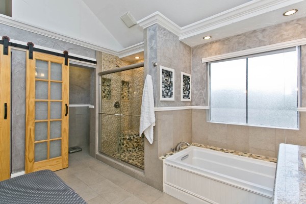    Master Bath 