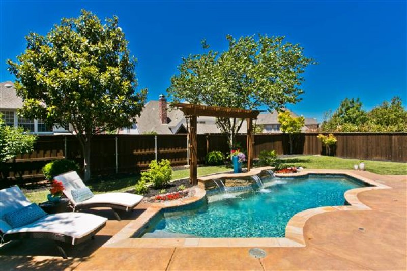    Pool and Patio 