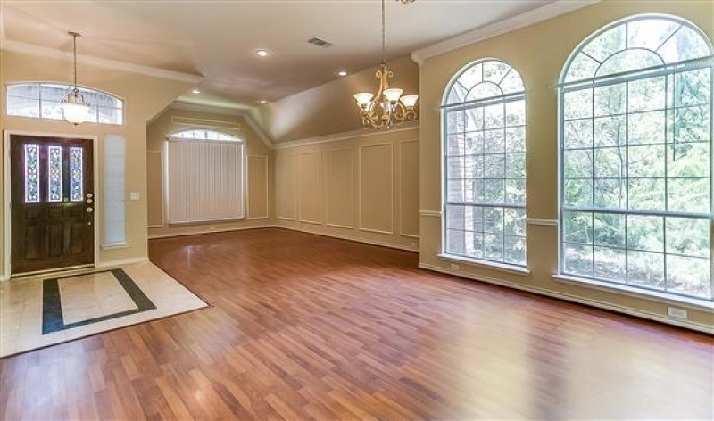    Foyer into Formals 