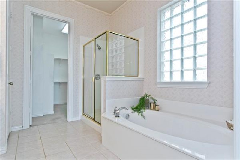    Master Bath 