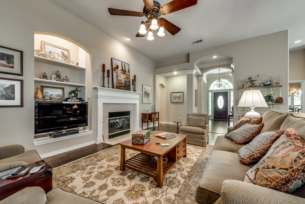      Inviting Family Room 