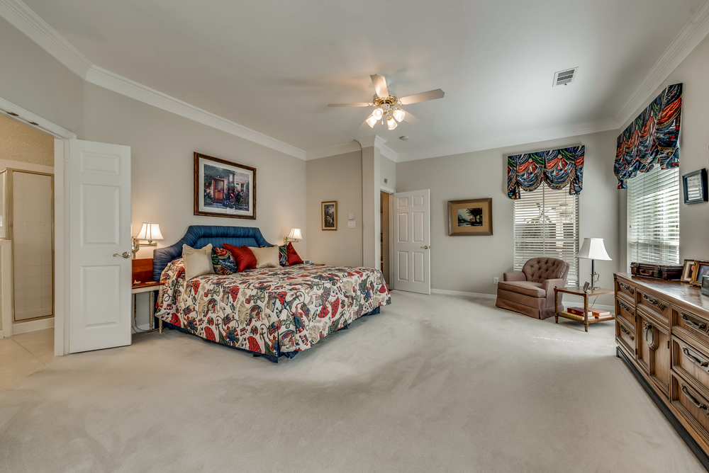      Private Master Suite with Sitting Area 