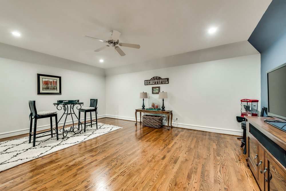    Upstairs Game Room 