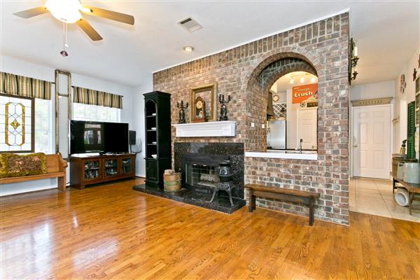    Brick Fire Plae and Wet Bar 