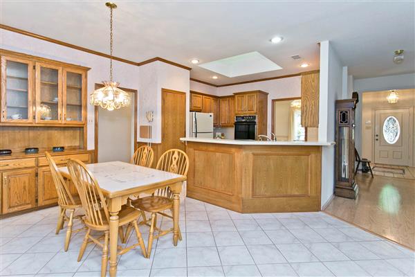    Spacious Kitchen 