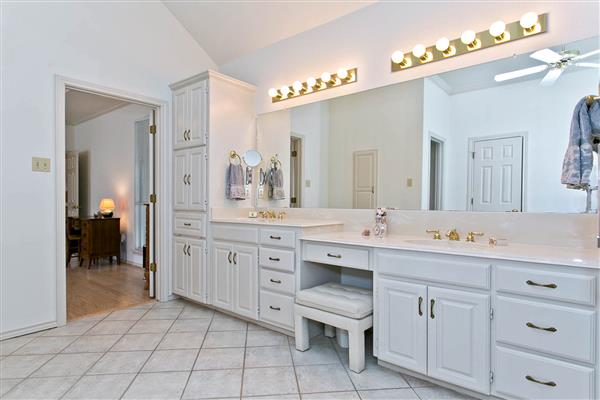    Master Bath 