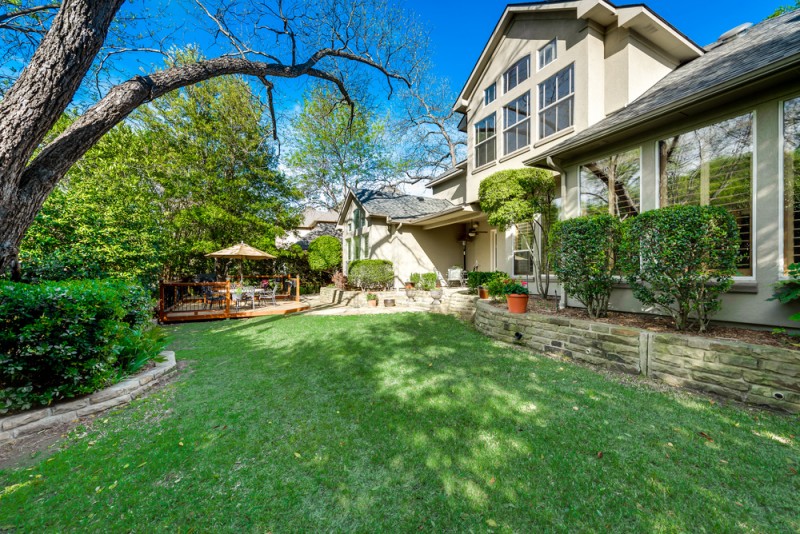    Serene Oasis Like Backyard 